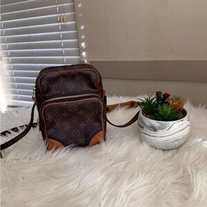Louis Vuitton AMAZONE Brown Monogram Crossbody